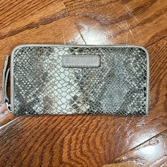 Liebeskind Berlin zip around Wallet - Picture 1 of 6